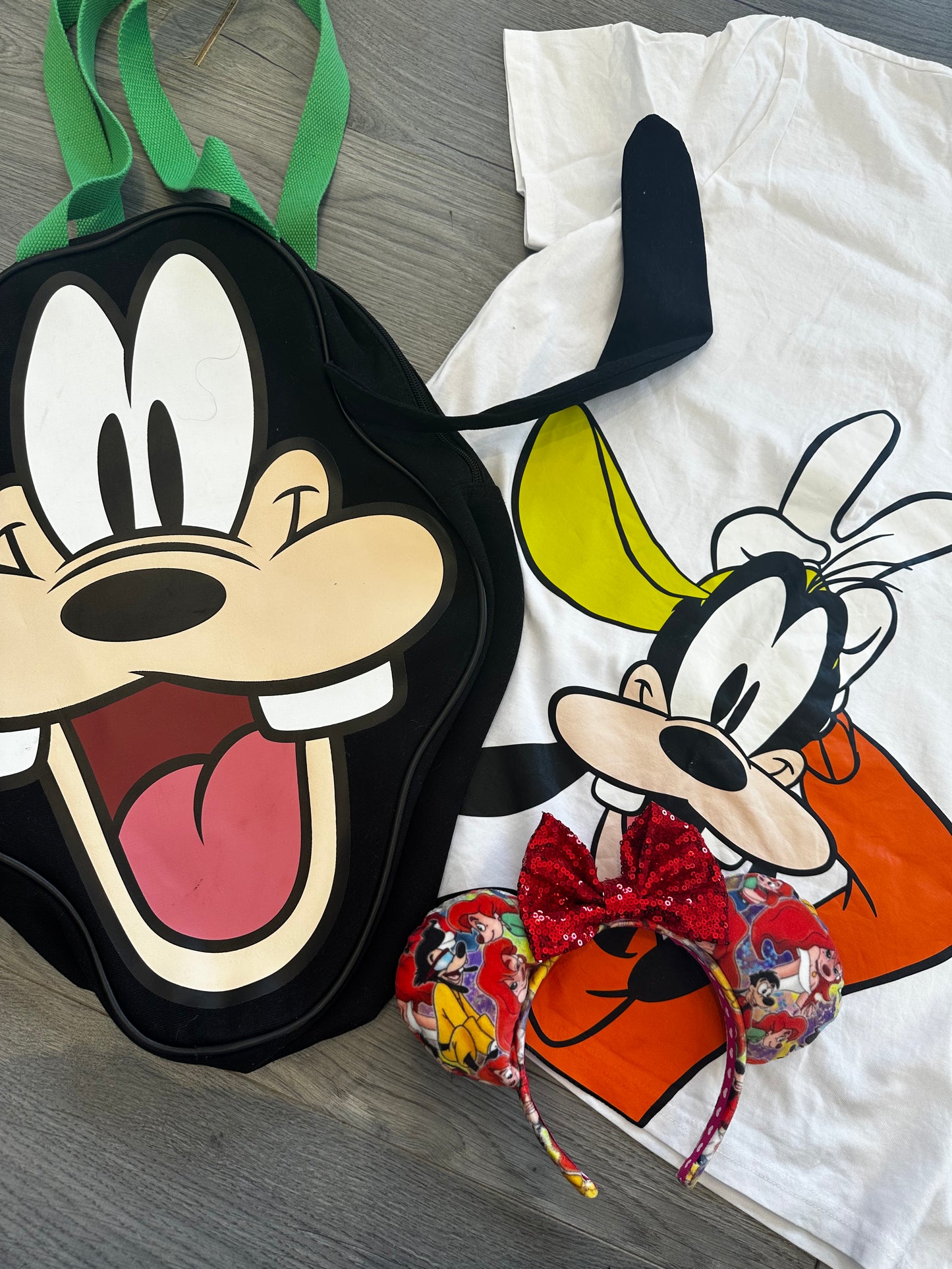 Goofy Tee